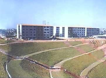 Execução de Conjunto Habitacional da CDHU em Taboão da Serra, SP.
